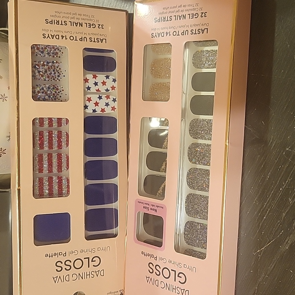 2 Dashing Diva Gloss Gel Palettes